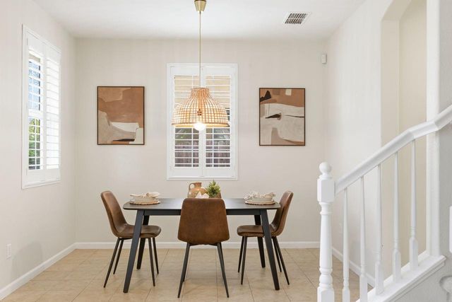 2842 Stonegate Dr, West Sacramento, CA 95691