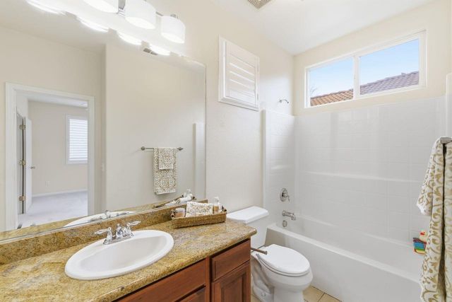 2842 Stonegate Dr, West Sacramento, CA 95691