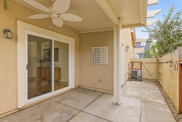 2842 Stonegate Dr, West Sacramento, CA 95691