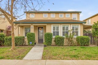 2842 Stonegate Dr, West Sacramento, CA 95691