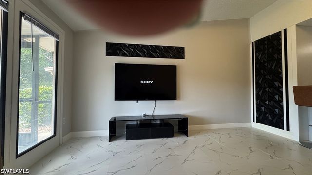 5222 TREETOPS DR, Naples, FL 34113