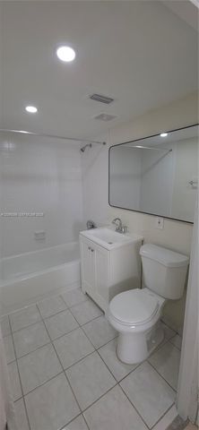19600 SW 110th Court 112, Cutler Bay, FL 33157