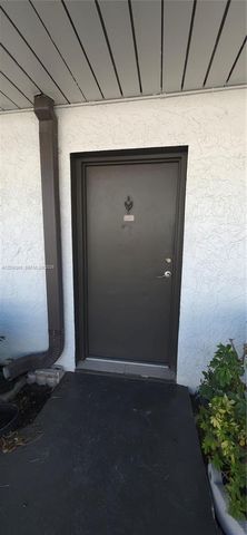 19600 SW 110th Court 112, Cutler Bay, FL 33157
