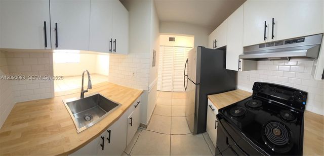 19600 SW 110th Court 112, Cutler Bay, FL 33157