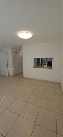 19600 SW 110th Court 112, Cutler Bay, FL 33157