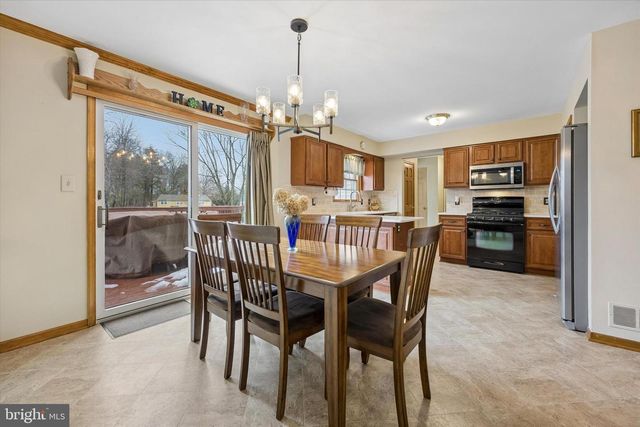 3 VALLI CT, Hamilton, NJ 08690