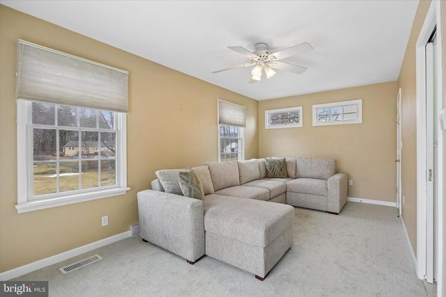 3 VALLI CT, Hamilton, NJ 08690