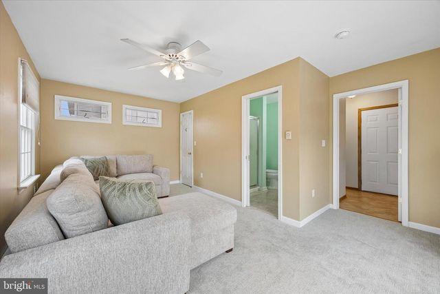 3 VALLI CT, Hamilton, NJ 08690