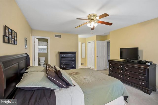 3 VALLI CT, Hamilton, NJ 08690