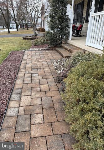 3 VALLI CT, Hamilton, NJ 08690