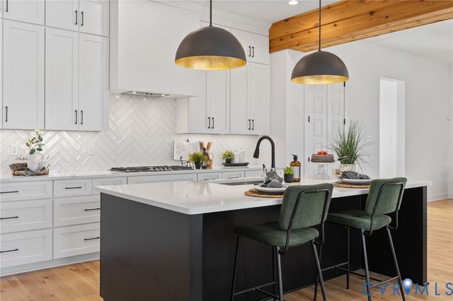 11513 Clear Bark Ln, Moseley, VA 23120