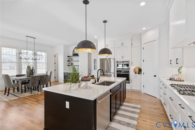 11513 Clear Bark Ln, Moseley, VA 23120