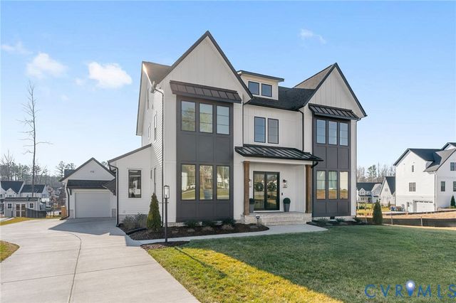 11513 Clear Bark Ln, Moseley, VA 23120