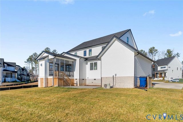 11513 Clear Bark Ln, Moseley, VA 23120