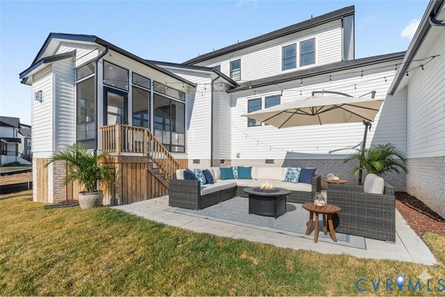 11513 Clear Bark Ln, Moseley, VA 23120