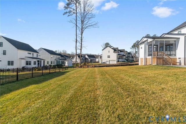 11513 Clear Bark Ln, Moseley, VA 23120