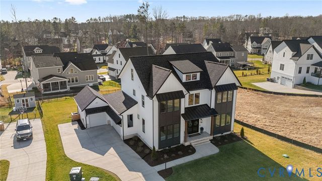 11513 Clear Bark Ln, Moseley, VA 23120