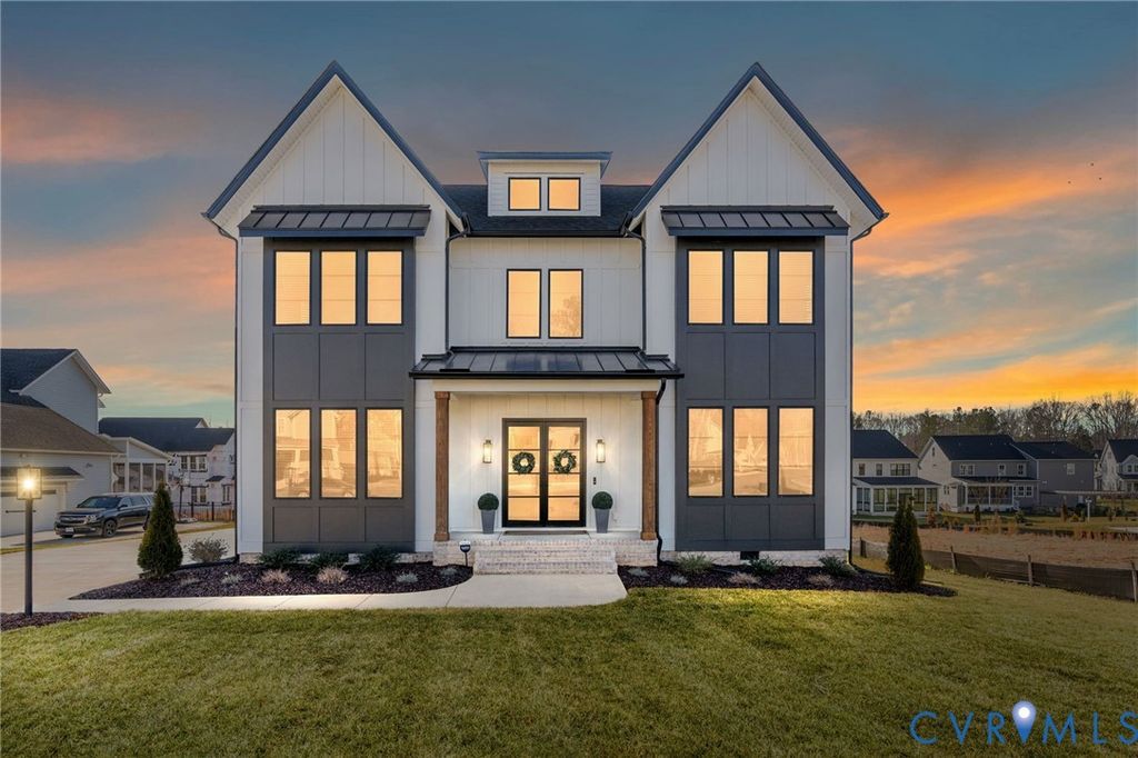 11513 Clear Bark Ln, Moseley, VA 23120