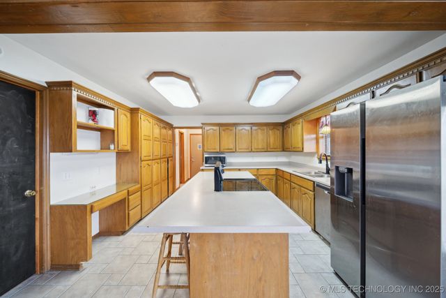 3814 S 429, Pryor, OK 74361