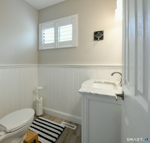 14 Currier Court 14, Cheshire, CT 06410