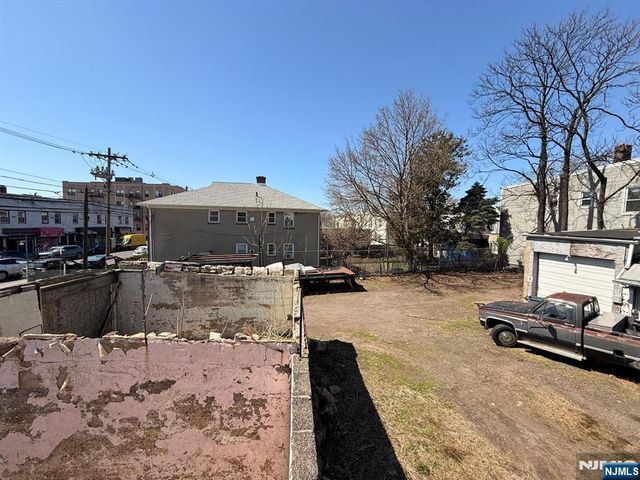 339 Myrtle Avenue, Irvington, NJ 07111