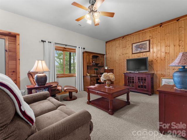 153 Brandy Ridge, Brevard, NC 28712