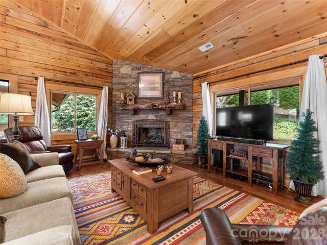 153 Brandy Ridge, Brevard, NC 28712