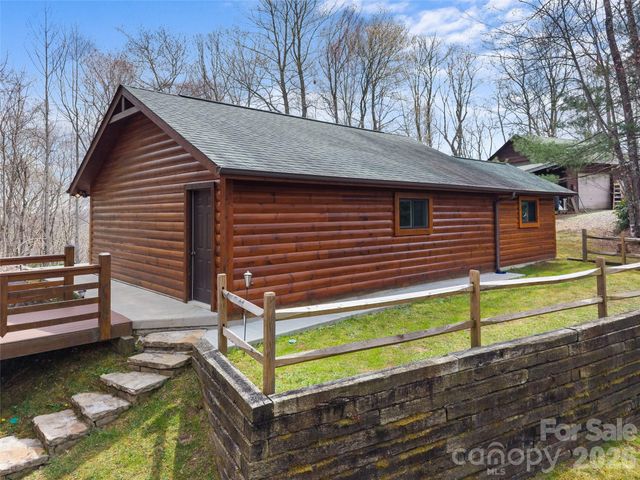 153 Brandy Ridge, Brevard, NC 28712