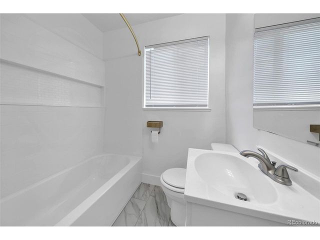2270 Poplar St, Denver, CO 80207