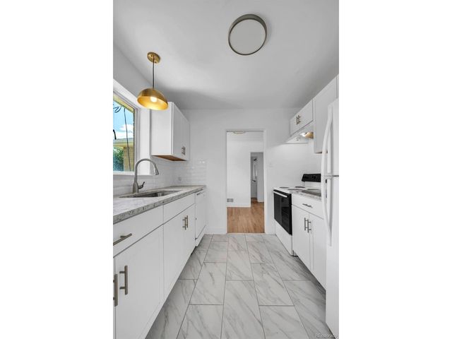 2270 Poplar St, Denver, CO 80207