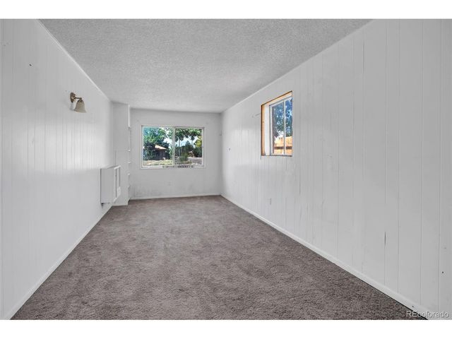 2270 Poplar St, Denver, CO 80207