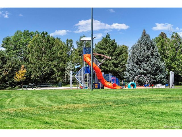 2270 Poplar St, Denver, CO 80207