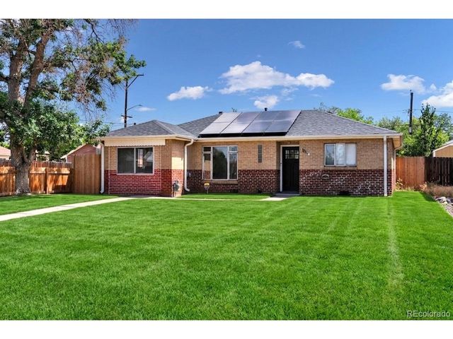 2270 Poplar St, Denver, CO 80207