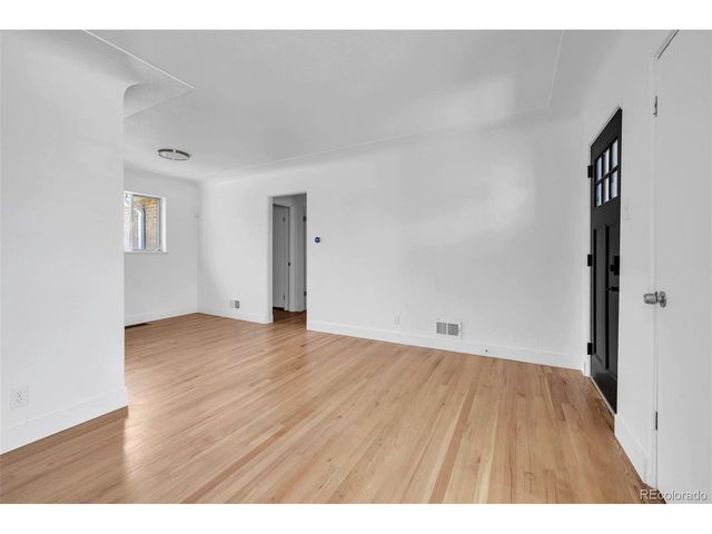 2270 Poplar St, Denver, CO 80207