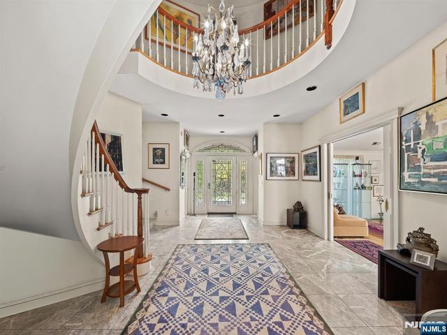 708 Ashmont Road, Franklin Lakes, NJ 07417