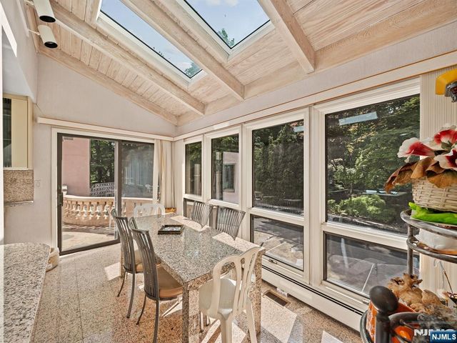708 Ashmont Road, Franklin Lakes, NJ 07417