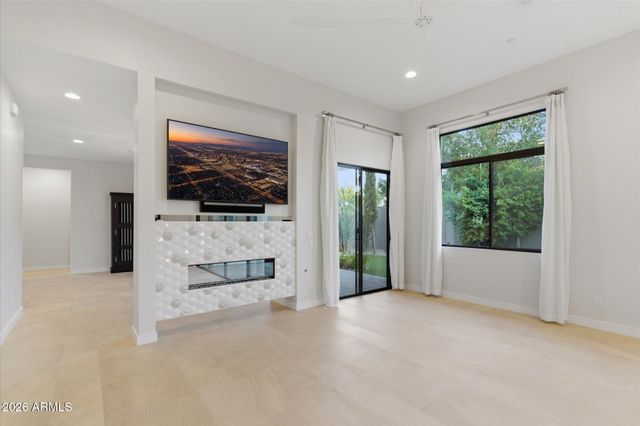 10929 E NORTH Lane, Scottsdale, AZ 85259