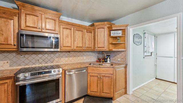 4212 W Stonehenge Drive, Cleveland, OK 74020