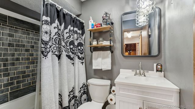 4212 W Stonehenge Drive, Cleveland, OK 74020