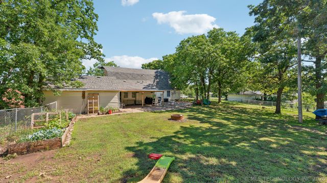 4212 W Stonehenge Drive, Cleveland, OK 74020
