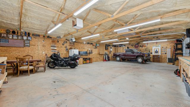 4212 W Stonehenge Drive, Cleveland, OK 74020
