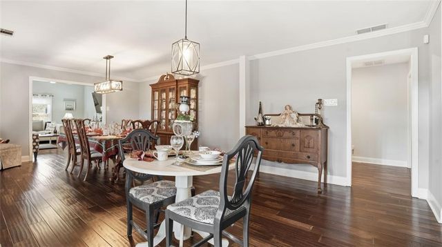 505 WYNCOURTNEY NE Drive, Atlanta, GA 30328