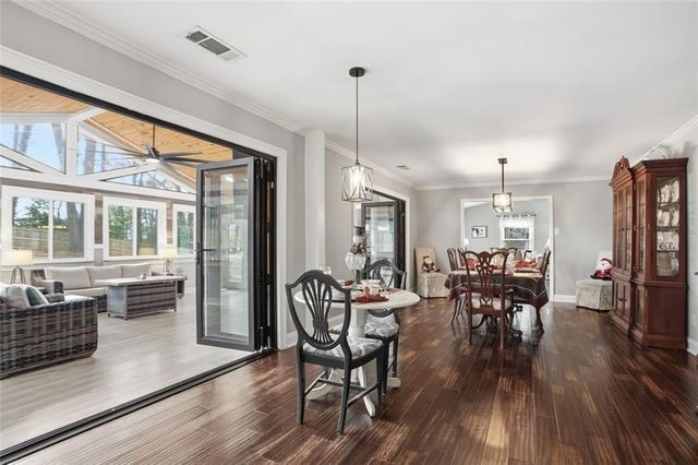 505 WYNCOURTNEY NE Drive, Atlanta, GA 30328