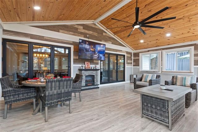 505 WYNCOURTNEY NE Drive, Atlanta, GA 30328