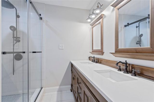 505 WYNCOURTNEY NE Drive, Atlanta, GA 30328