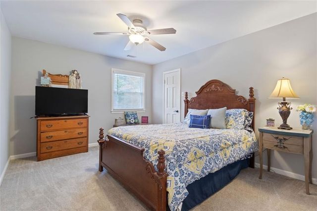 505 WYNCOURTNEY NE Drive, Atlanta, GA 30328