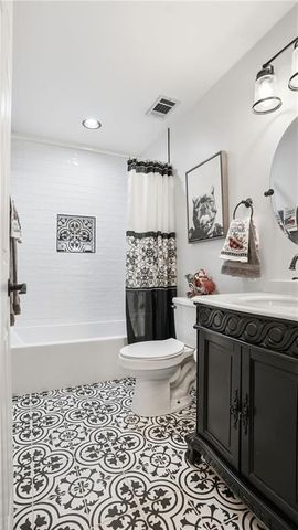 505 WYNCOURTNEY NE Drive, Atlanta, GA 30328