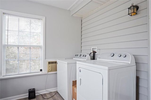 505 WYNCOURTNEY NE Drive, Atlanta, GA 30328