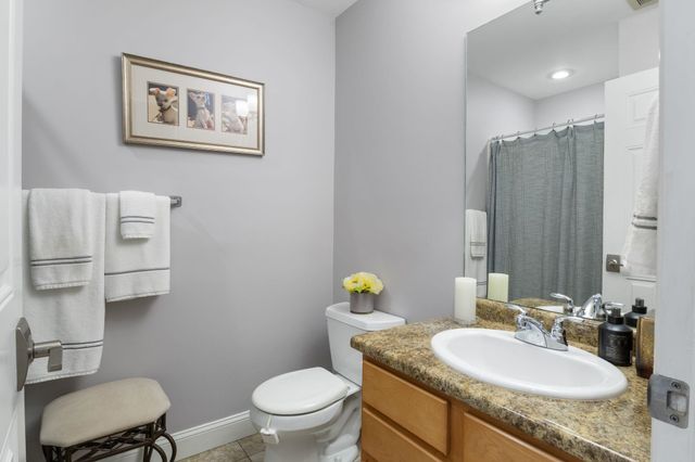 43 Cornwall St Apt E, Portsmouth, NH 03801