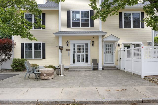 43 Cornwall St Apt E, Portsmouth, NH 03801